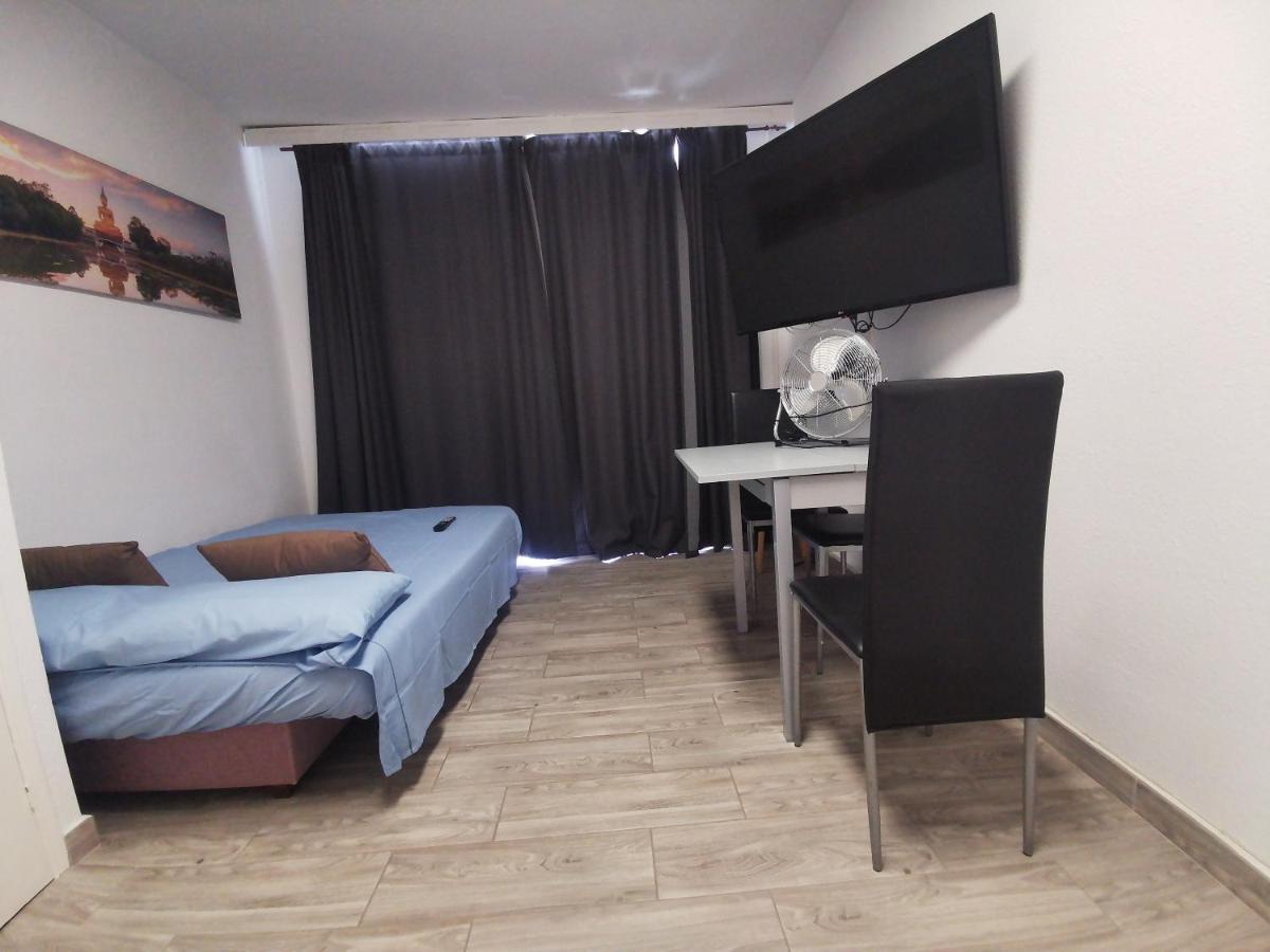 Sunny Apt With Terrace Coastal Area South Arona Arona  Extérieur photo