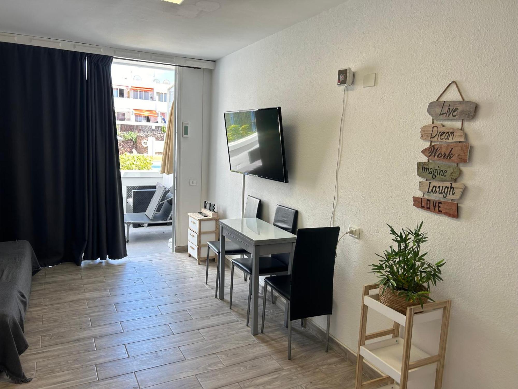 Sunny Apt With Terrace Coastal Area South Arona Arona  Extérieur photo
